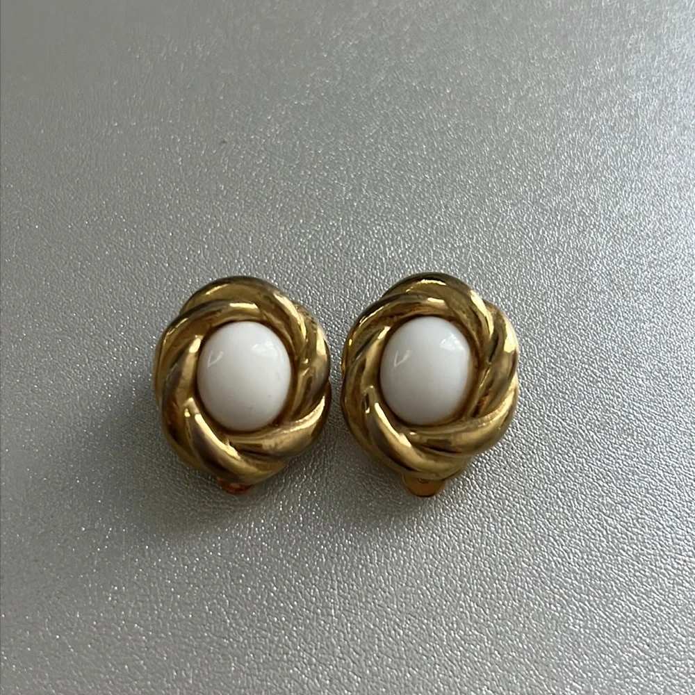Vintage Gold and White Enamel Clip On Earrings